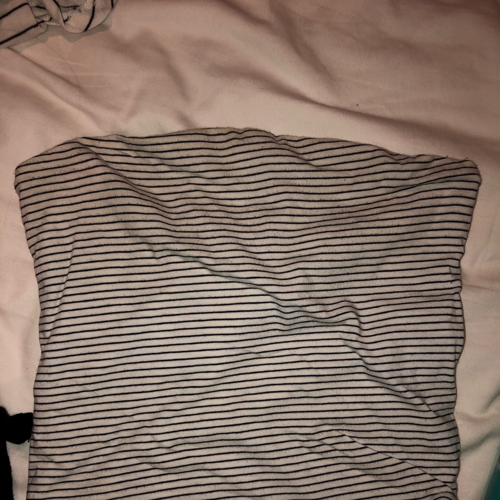 Brandy Melville tune top with stripes